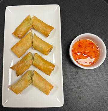 A9. Vegetarian Spring Rolls(4 Pcs)